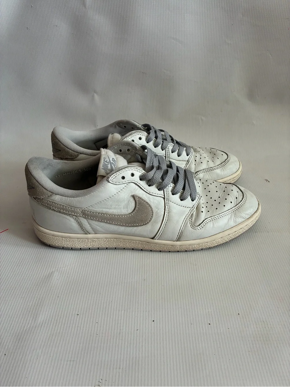 AIR JORDAN 1 LOW OG 85 NEUTRAL GREY/WHITE SIZE 11
